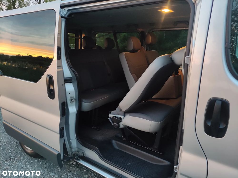 Opel Vivaro L2H1 2.9t Edition - 11