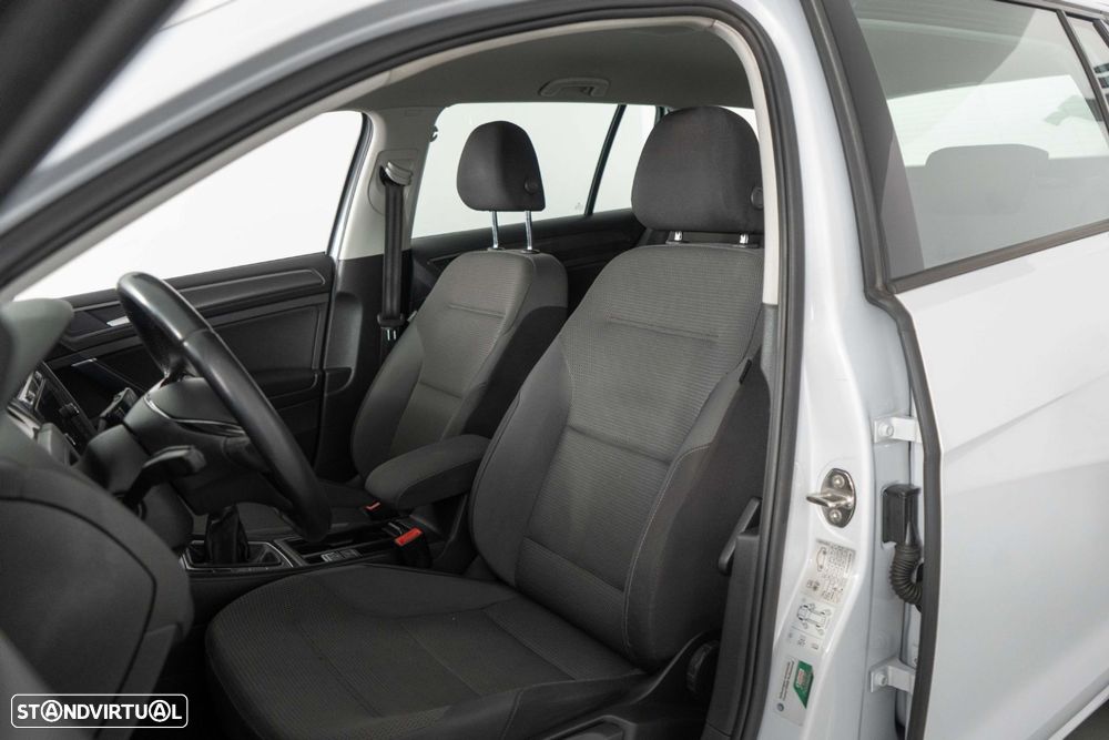 VW Golf Variant 1.6 TDi Confortline - 10