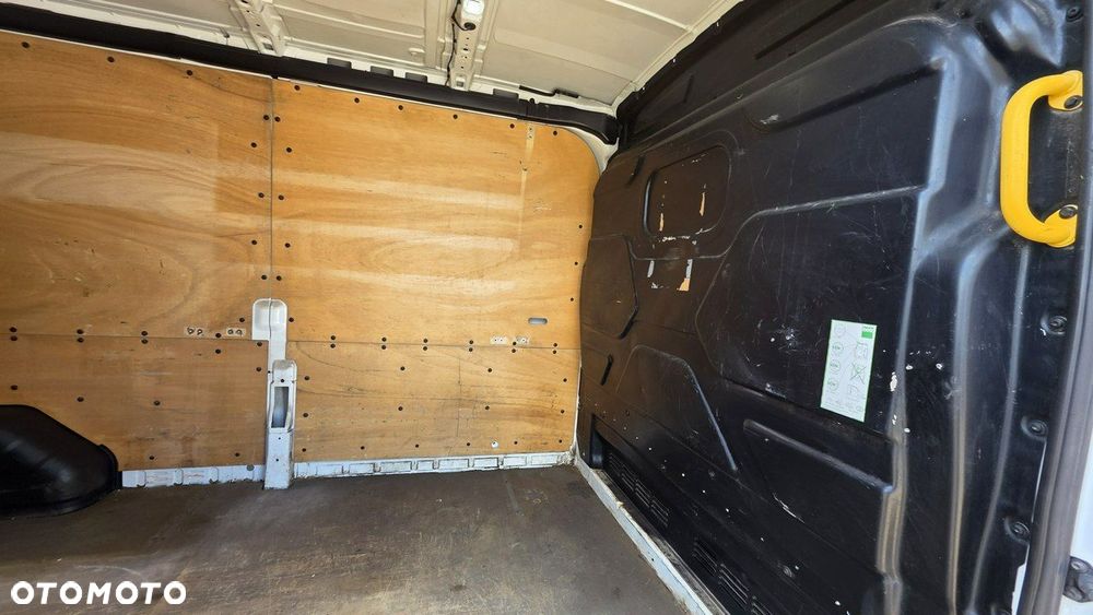 Ford Transit - 21
