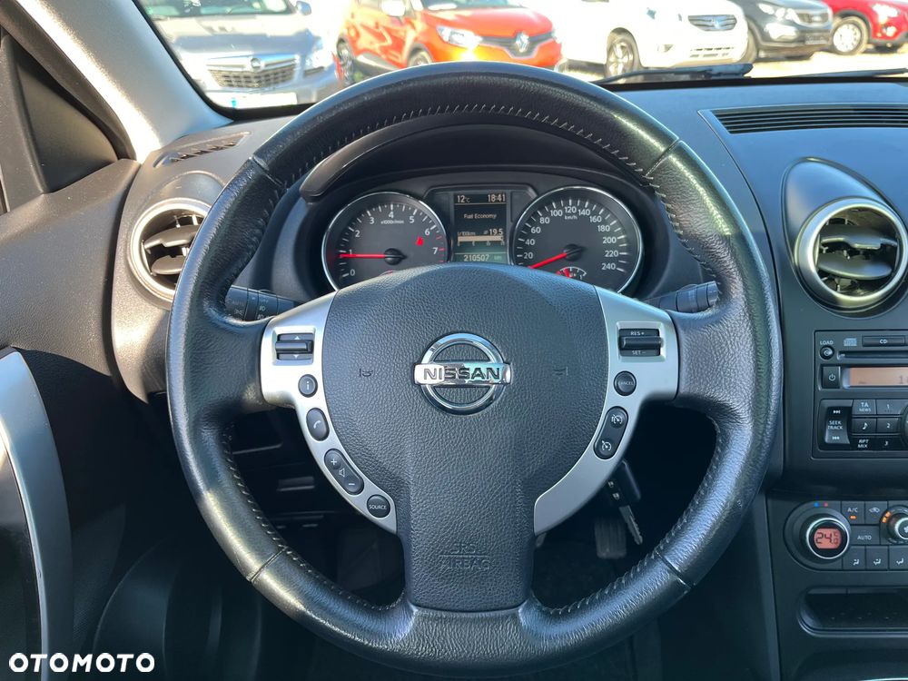 Nissan Qashqai+2 - 18