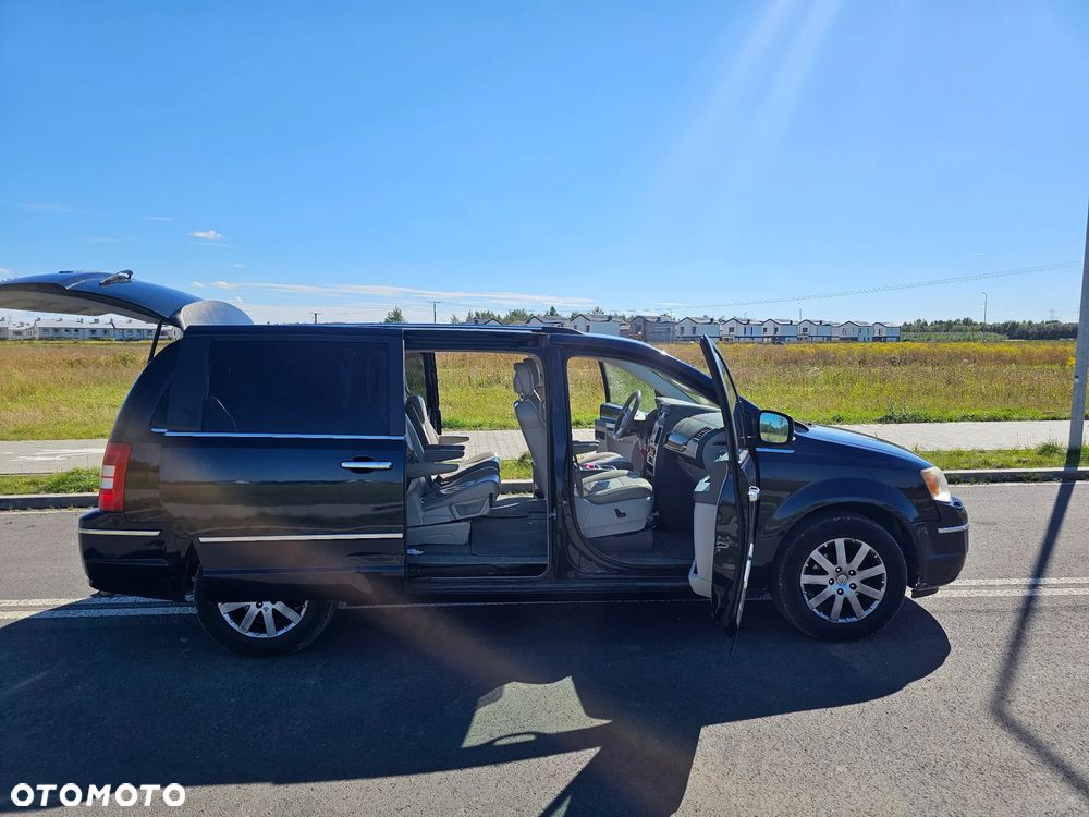 Chrysler Grand Voyager 2.8 CRD Limited - 2