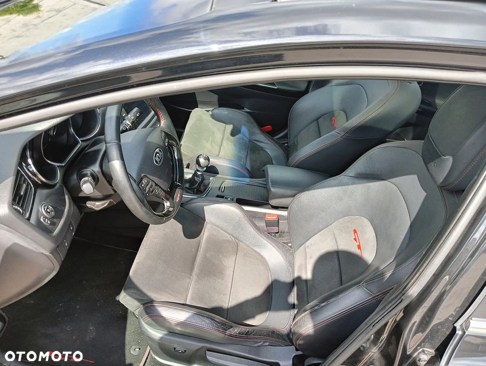 Kia Ceed Cee'd 1.6 T-GDI GT XL - 29