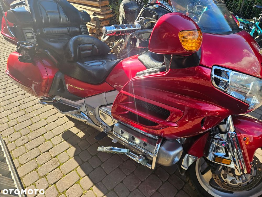 Honda GL - 28