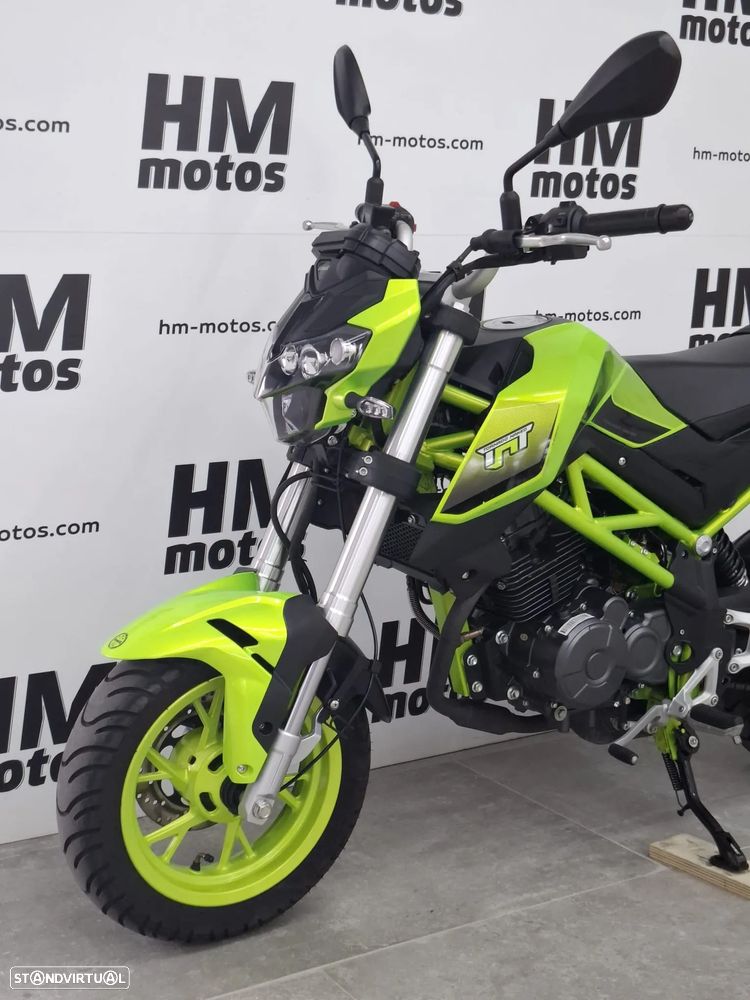 Benelli TNT 125 - 11