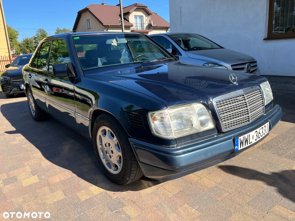 Mercedes-Benz Klasa E 300 D - 2