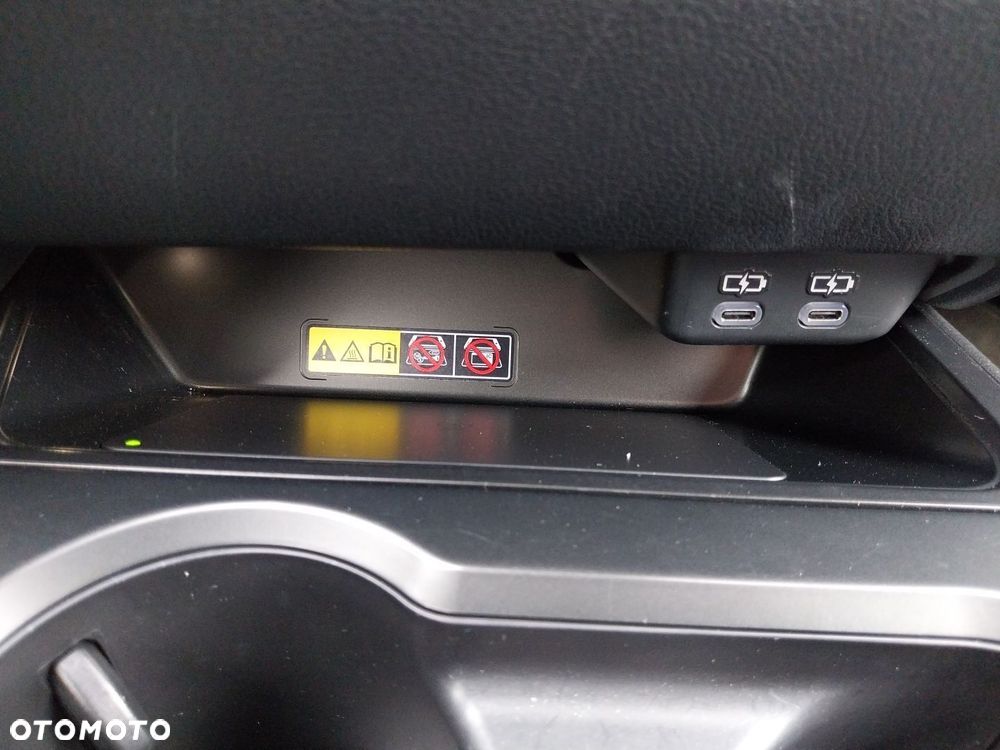 Lexus UX 300h Business - 23