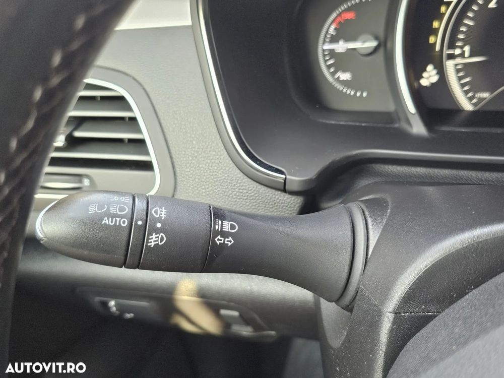 Renault Talisman Grandtour BLUE dCi 160 EDC BUSINESS EDITION - 33