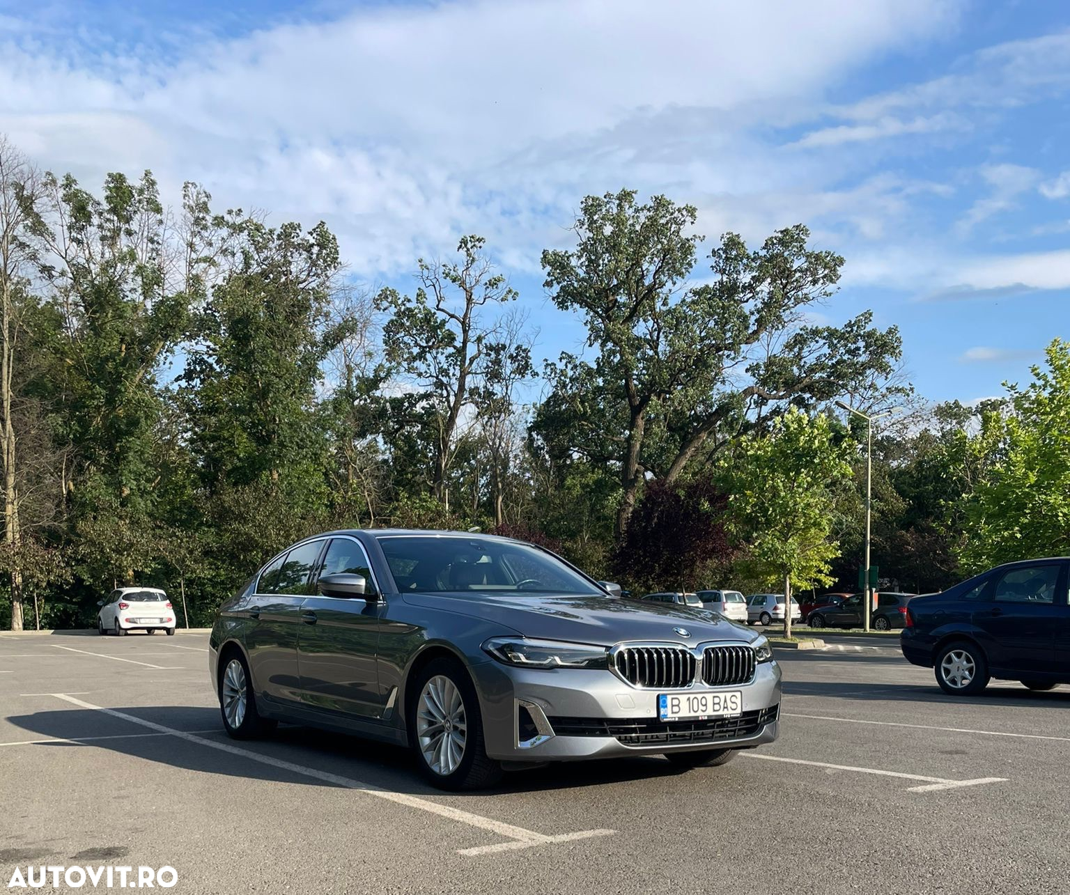 BMW Seria 5 520i Touring Aut. Luxury Line - 2