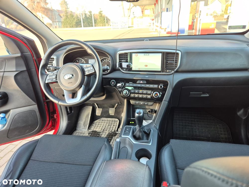 Kia Sportage 1.6 GDI Black Edition 2WD - 9