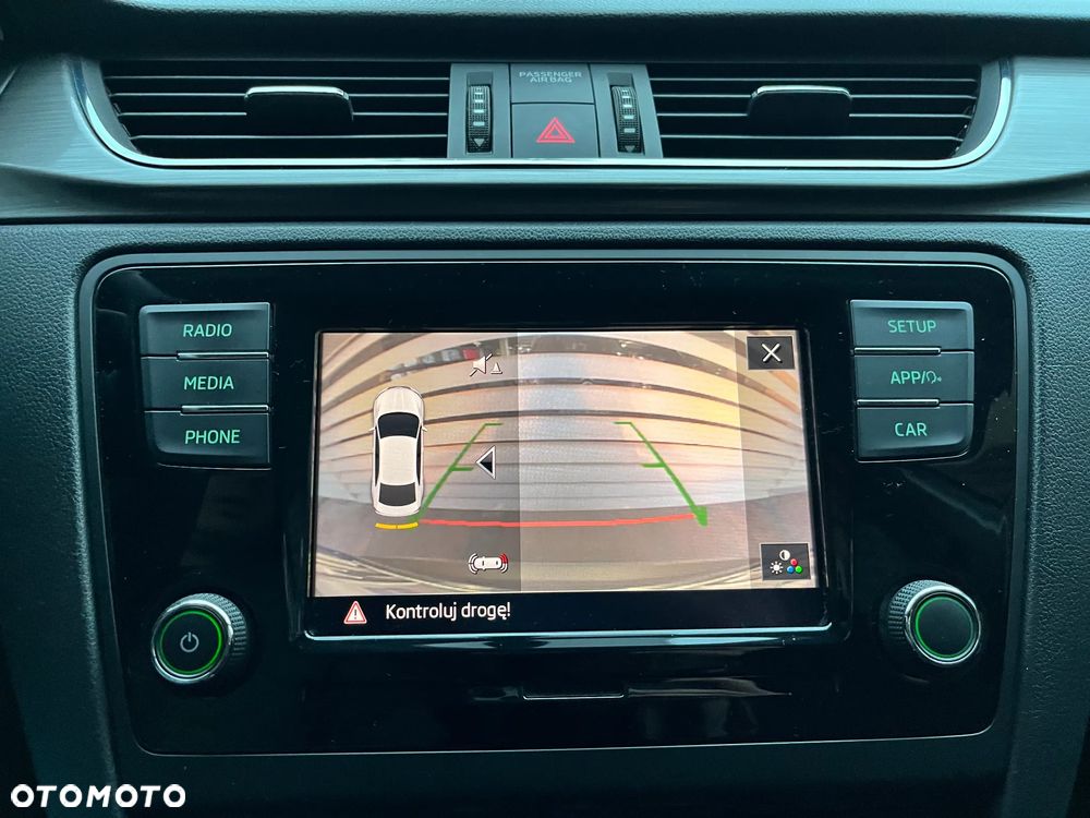 Skoda RAPID 1.0 TSI Style - 20