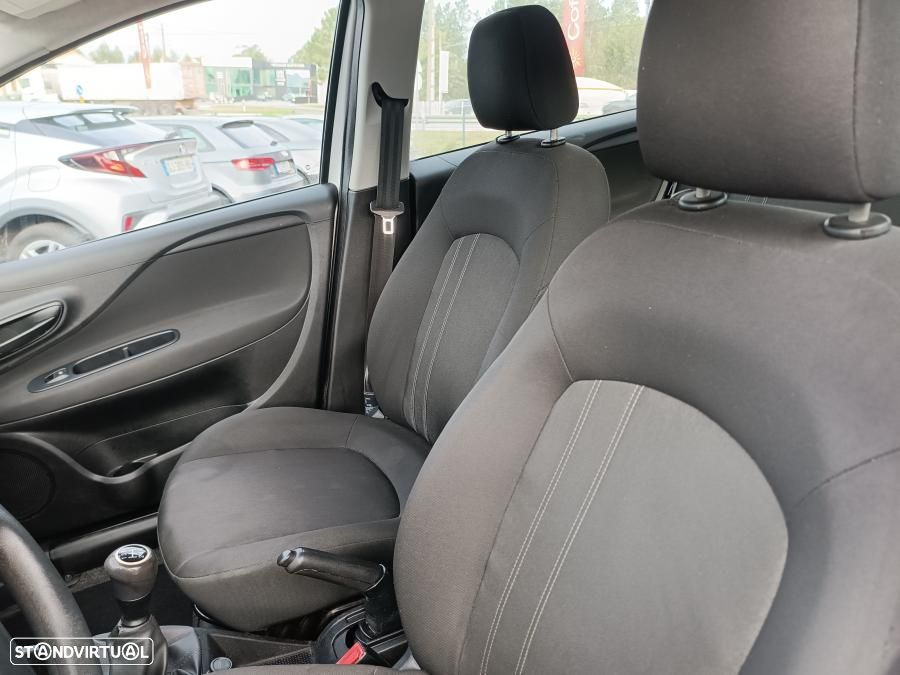 Fiat Punto 1.3 M-Jet Easy S&S - 9