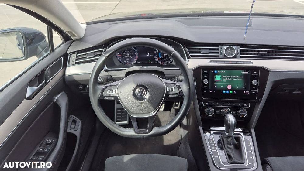 Volkswagen Passat 2.0 TDI DSG Highline - 21