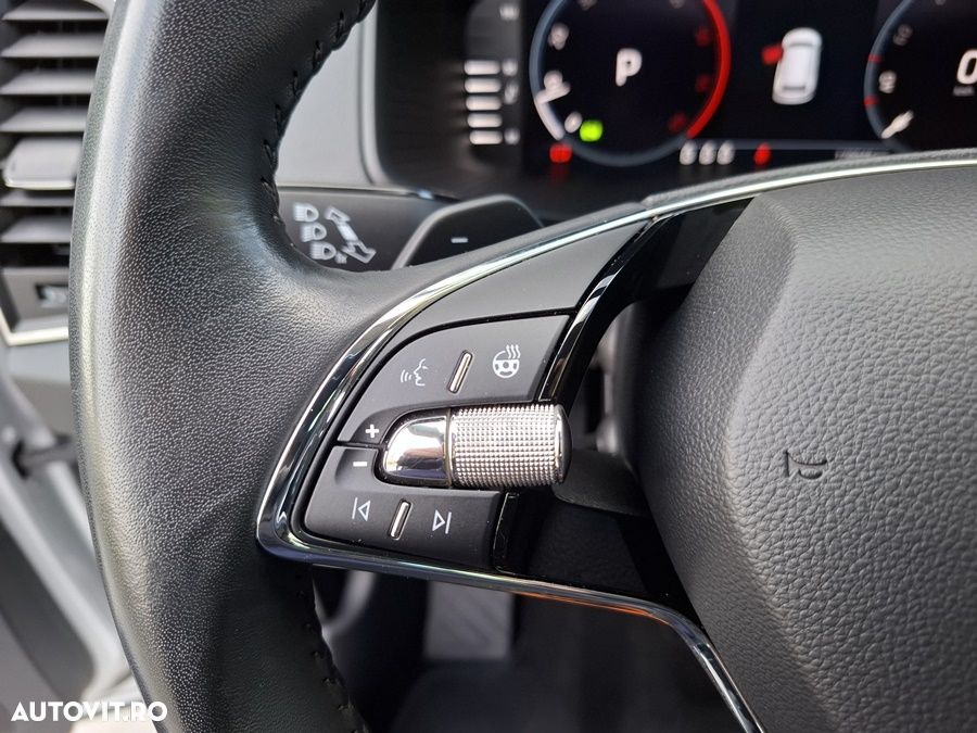 Skoda Karoq 2.0 TDI SCR DSG Style - 32