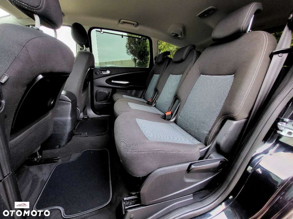 Ford S-Max - 6