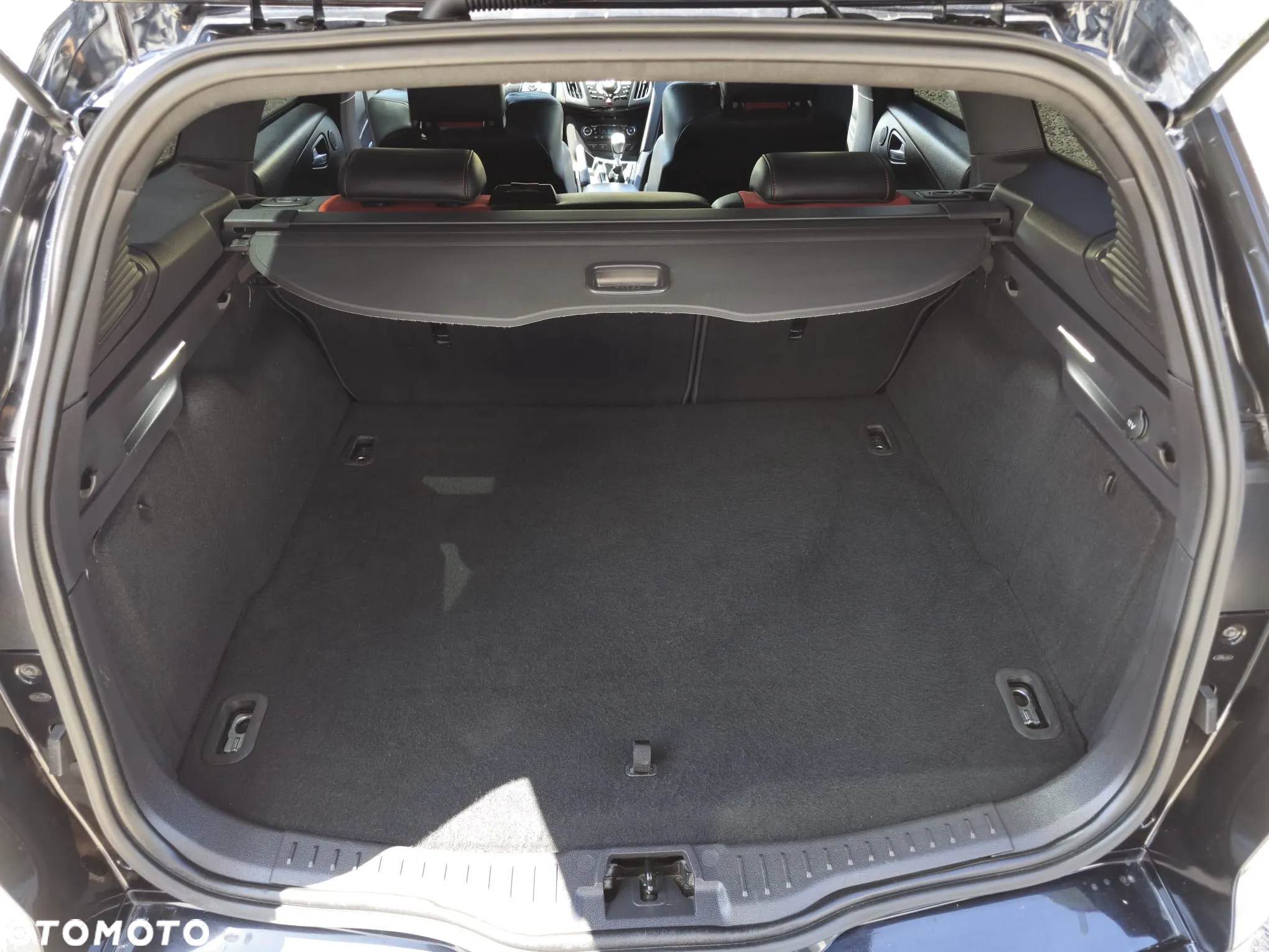 Ford Focus 2.0 EcoBoost ST mit Leder-Sport-Paket - 12