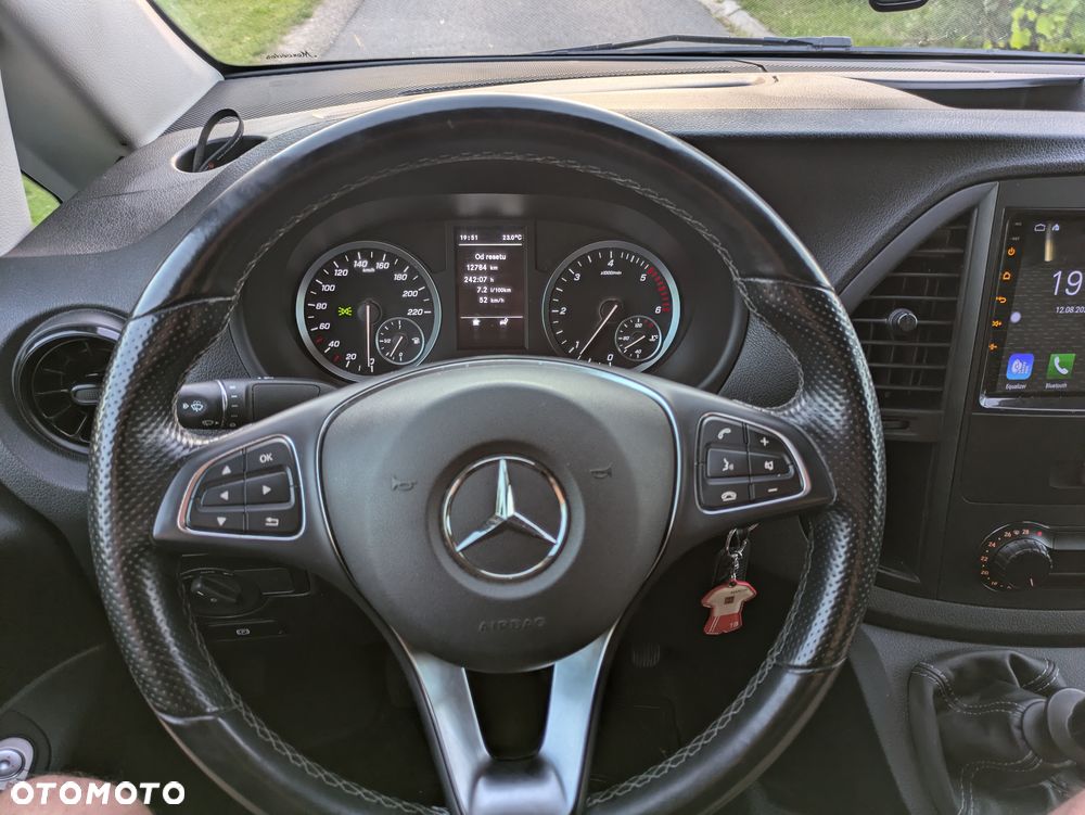 Mercedes-Benz VITO - 18