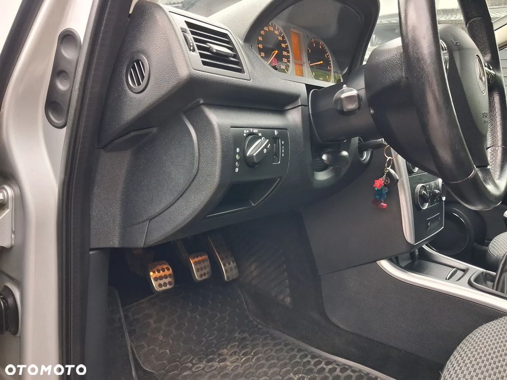 Mercedes-Benz Klasa A 170 Avantgarde - 26