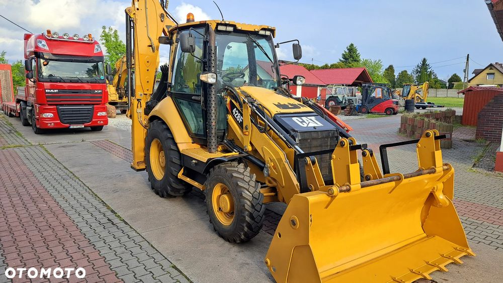 Caterpillar 428F - 2