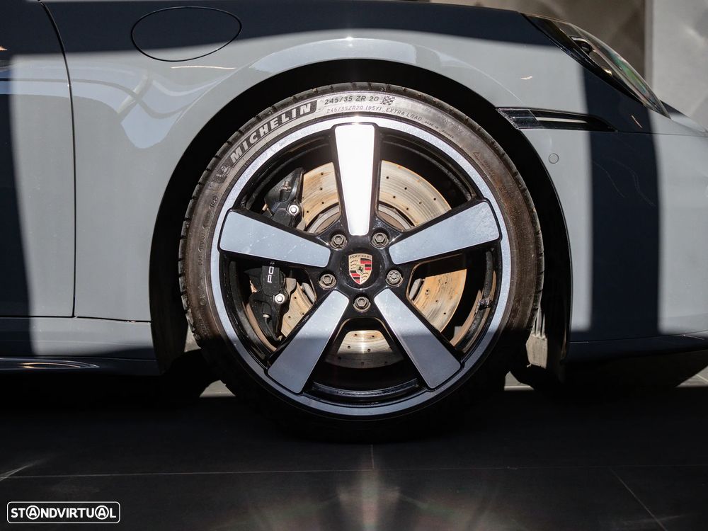 Porsche 911 (992) Carrera S - 15