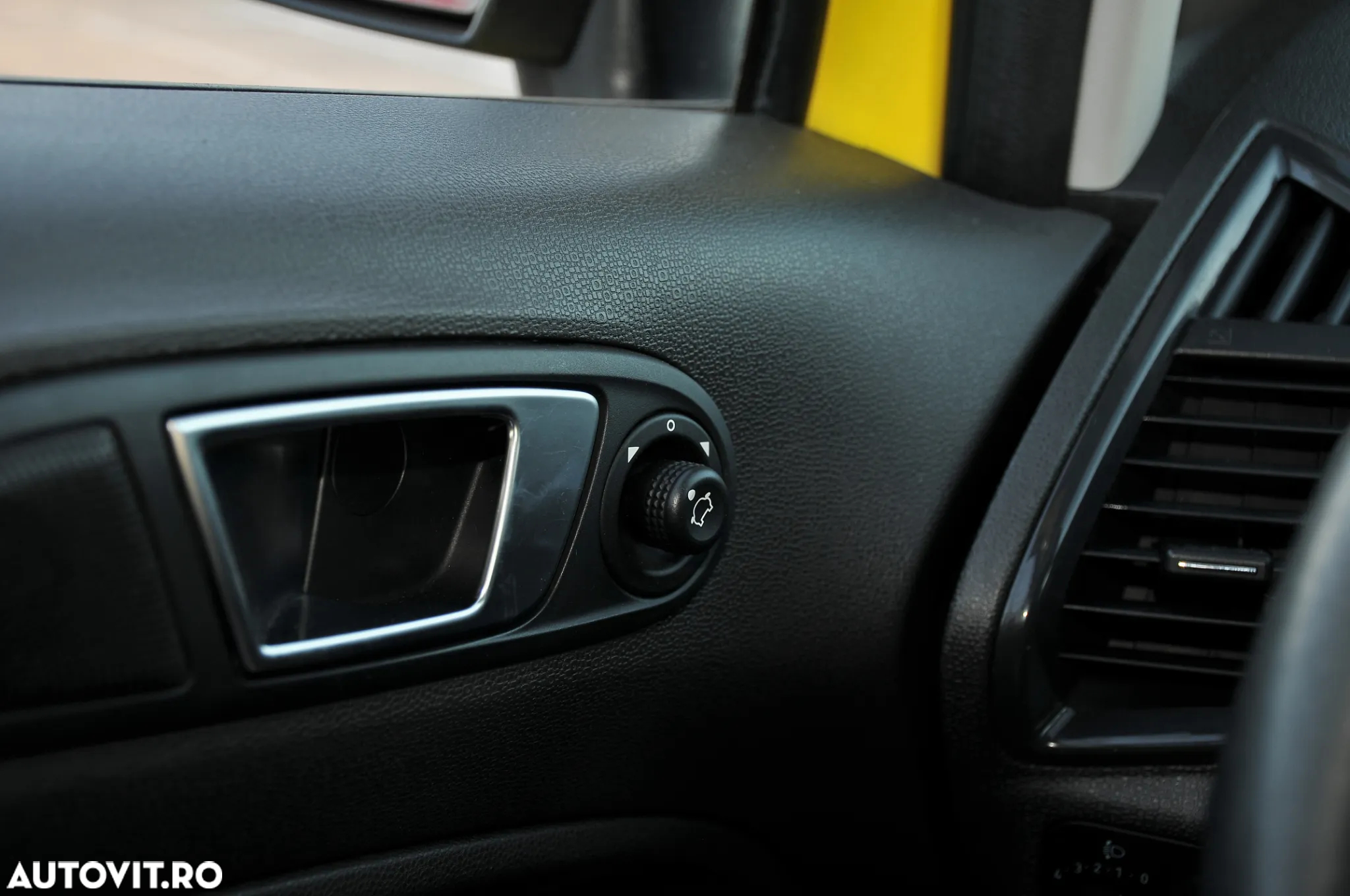 Ford EcoSport 1.0 EcoBoost Titanium - 20