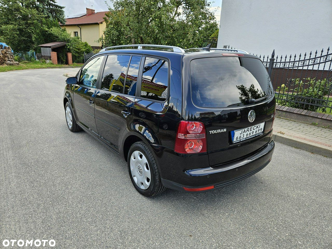 Volkswagen Touran - 6