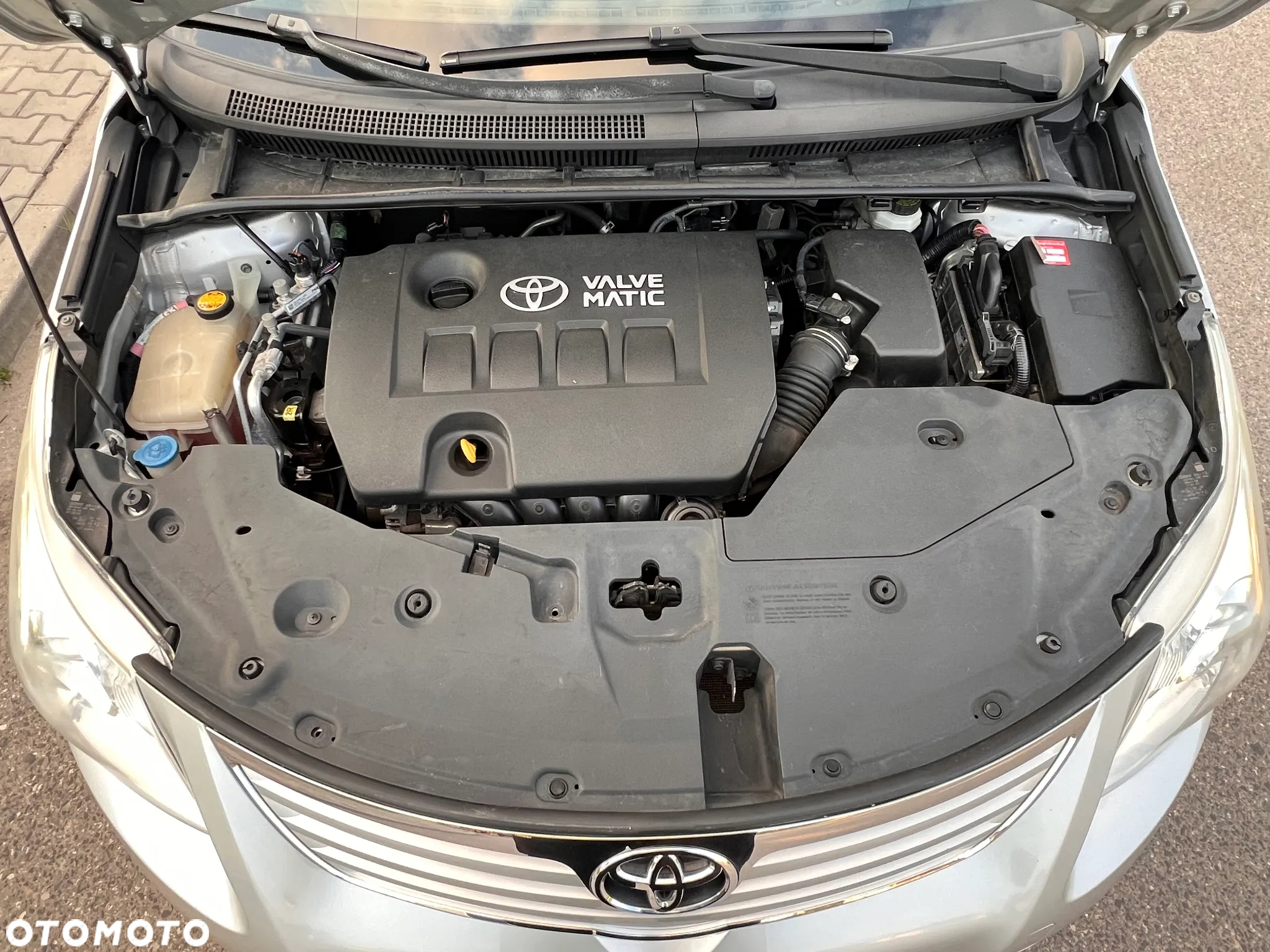 Toyota Avensis 1.8 Luna - 32