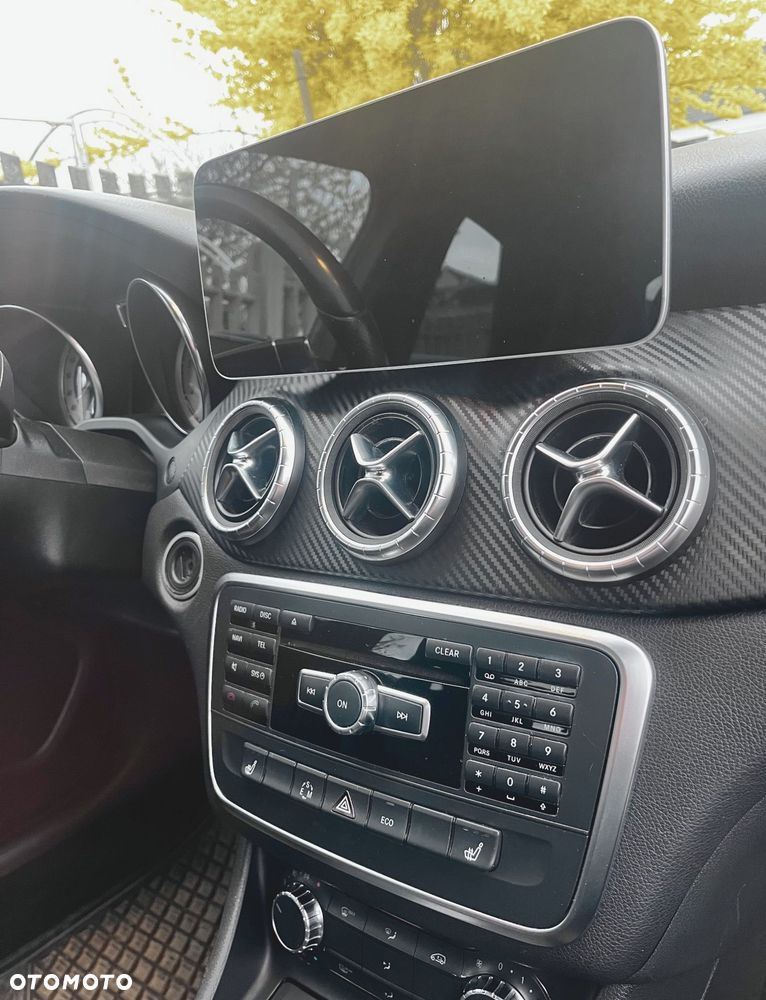 Mercedes-Benz CLA 250 4Matic 7G-DCT - 15