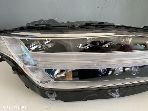 Far dreapta FULL LED Volvo XC90 2018+ 31468919 316555266 - 6