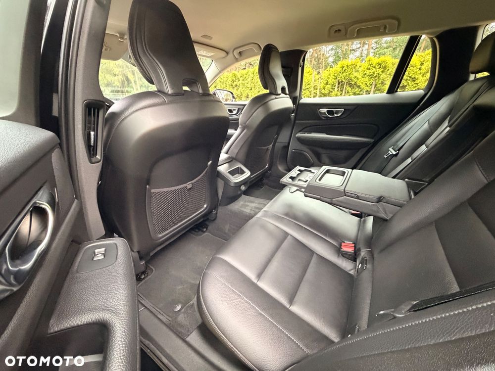 Volvo V60 T4 Geartronic Momentum Pro - 10