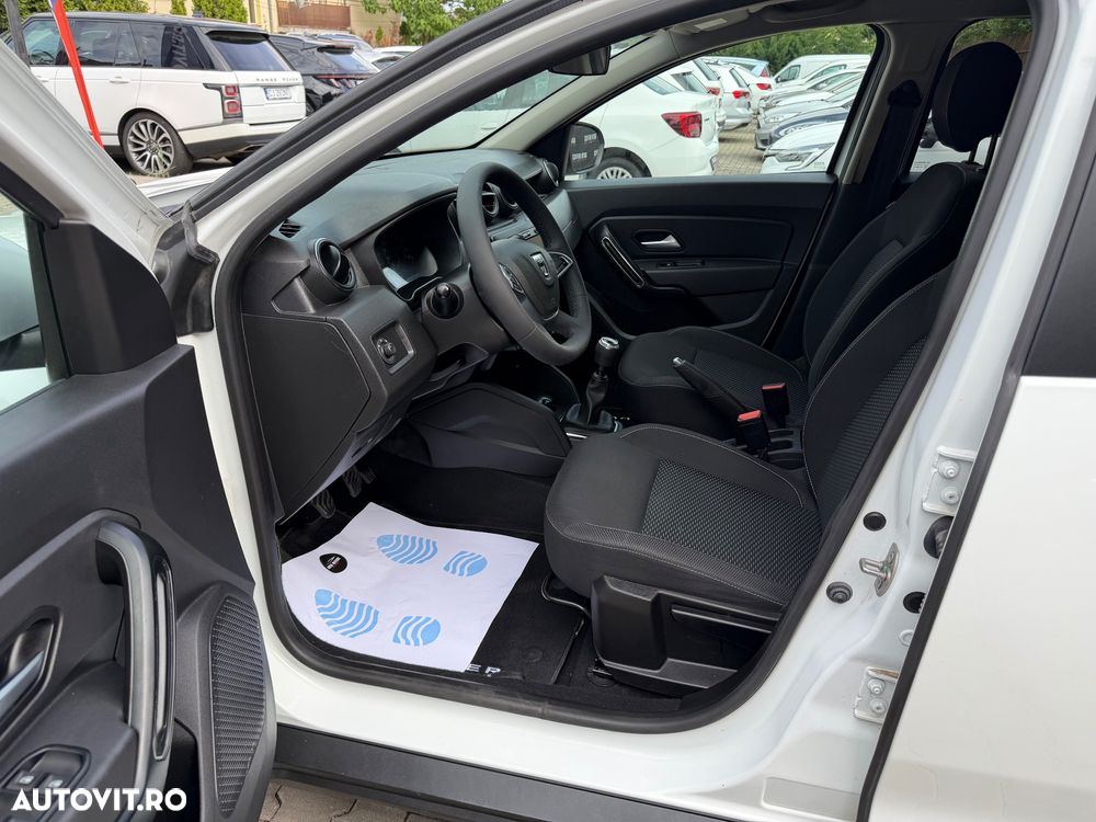 Dacia Duster 1.5 Blue dCi 4WD Essential - 8