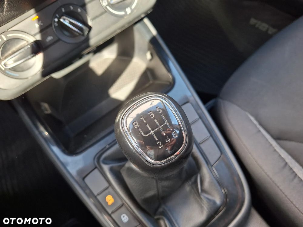 Skoda Fabia 1.0 TSI Active - 23