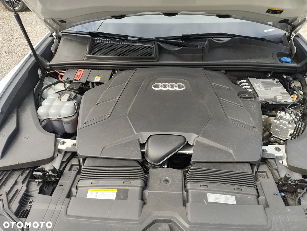 Audi Q8 SUV TFSI quattro 250 kW tiptronic S line business - 26