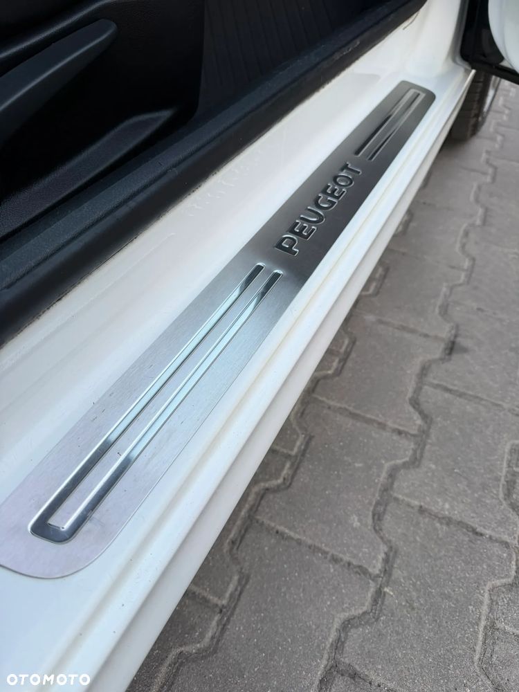 Peugeot 207 CC 120 VTi Premium - 29