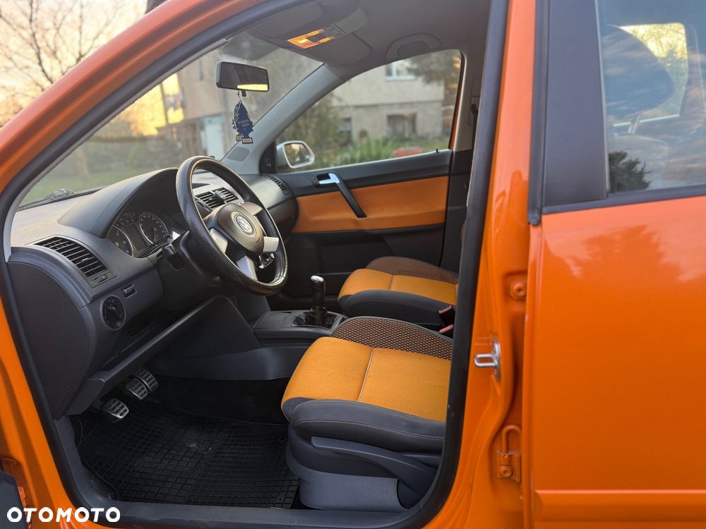Volkswagen Polo Cross - 8