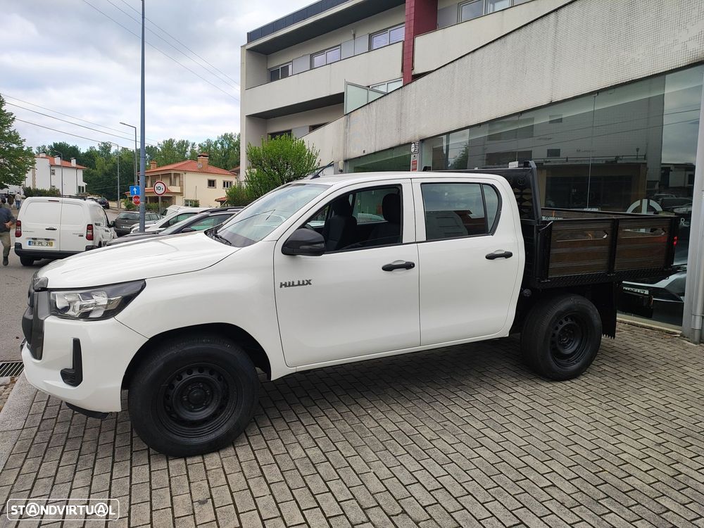 Toyota Hilux 2.4 D-4D 4WD CD CH - 2