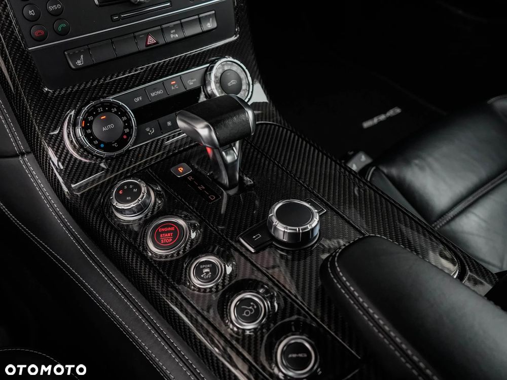 Mercedes-Benz SLS Standard - 22