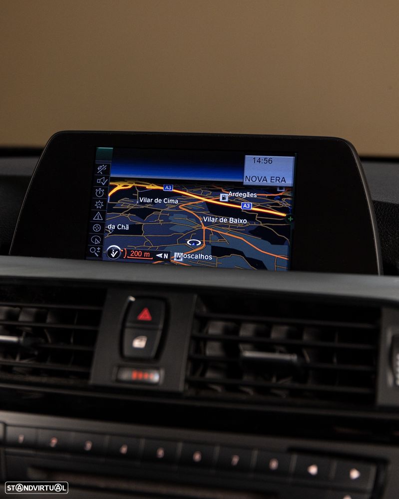 BMW 318 d Pack M - 13