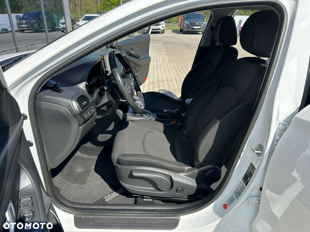 Hyundai i30 1.4 T-GDI DCT YES - 11