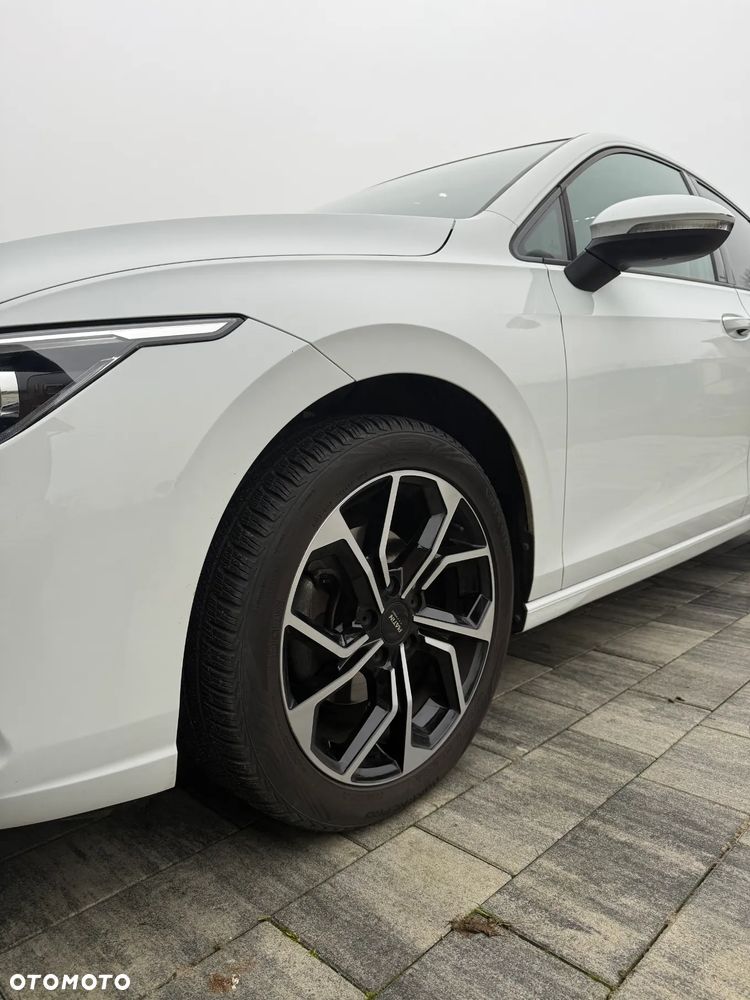 Volkswagen Golf 1.0 TSI - 8