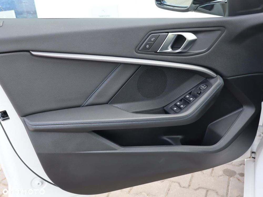 BMW Seria 1 118i M Sport - 17