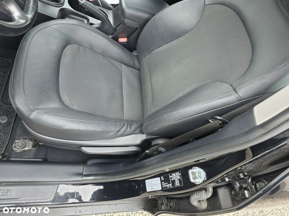 Hyundai ix35 1.6 2WD Fifa World Cup Edition - 10