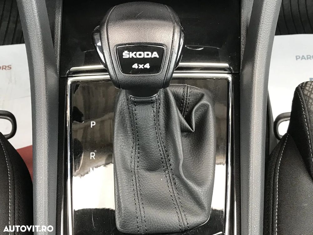 Skoda Karoq 2.0 TDI 4X4 DSG Style - 33
