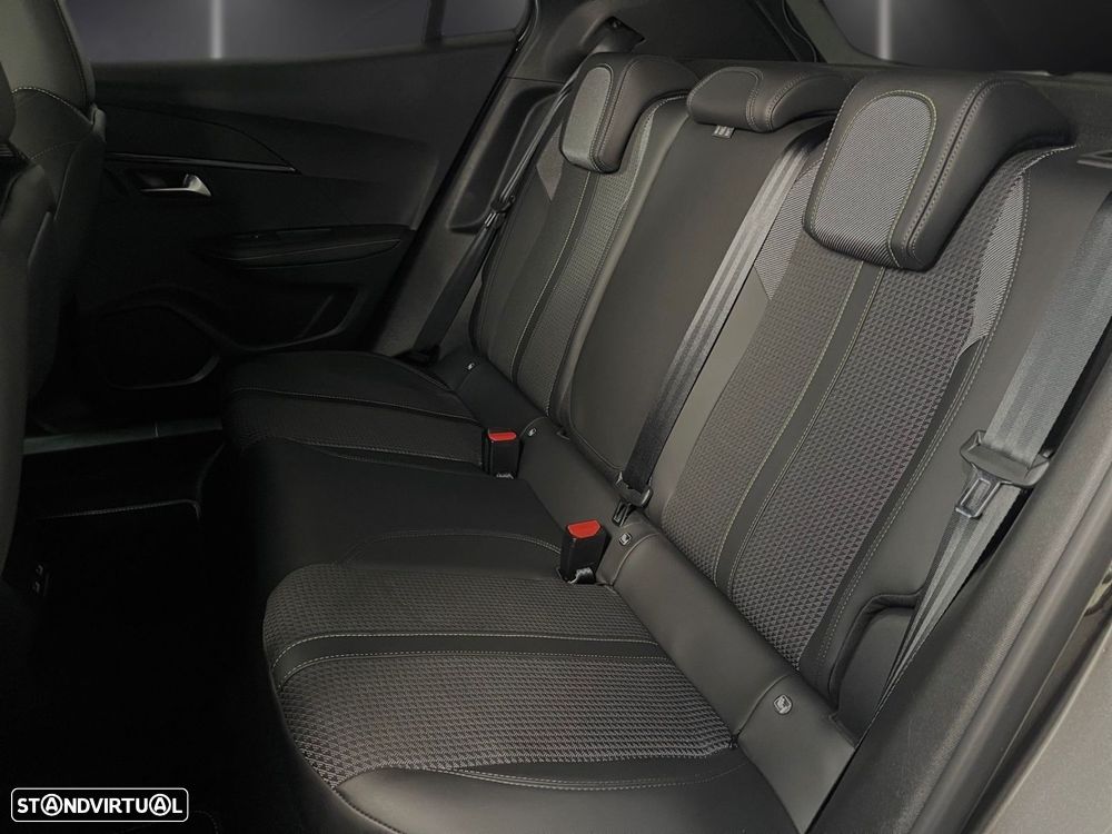 Peugeot 2008 1.2 PureTech GT Line EAT8 - 25