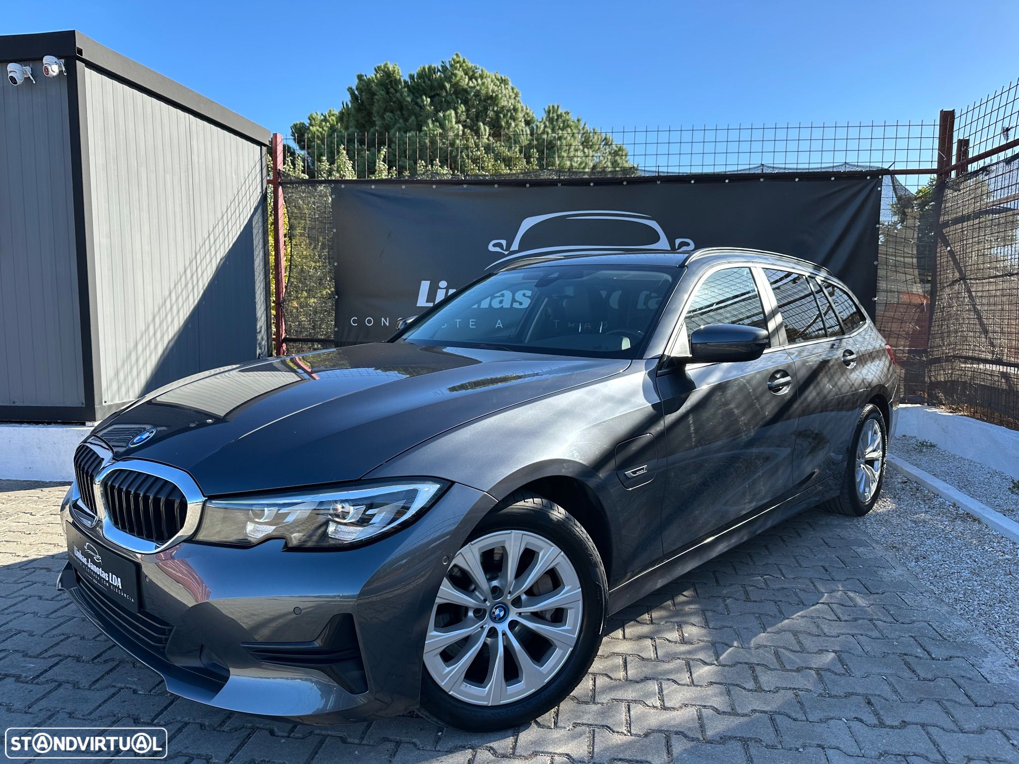 BMW 330 e Touring Aut. Advantage - 1