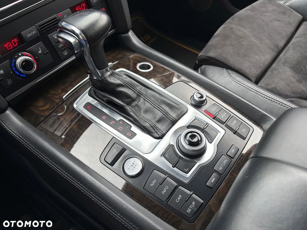 Audi Q7 3.0 TDI DPF clean quattro tiptronic - 29