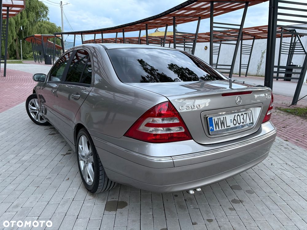 Mercedes-Benz Klasa C 200 CDI Avantgarde - 14