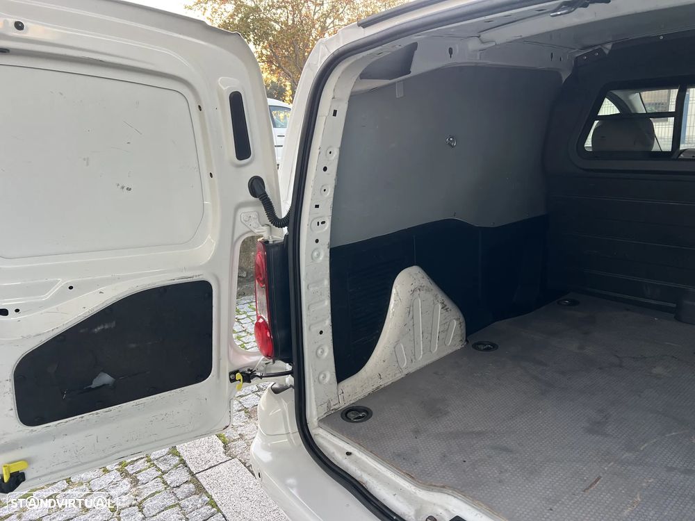 Peugeot Partner 1.6 Hdi 3 Lug. - 18