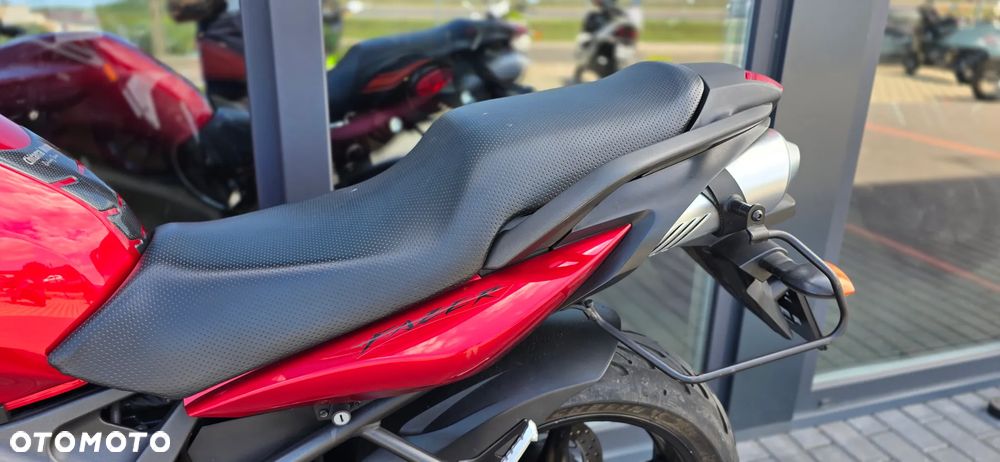Yamaha FZ6 - 35