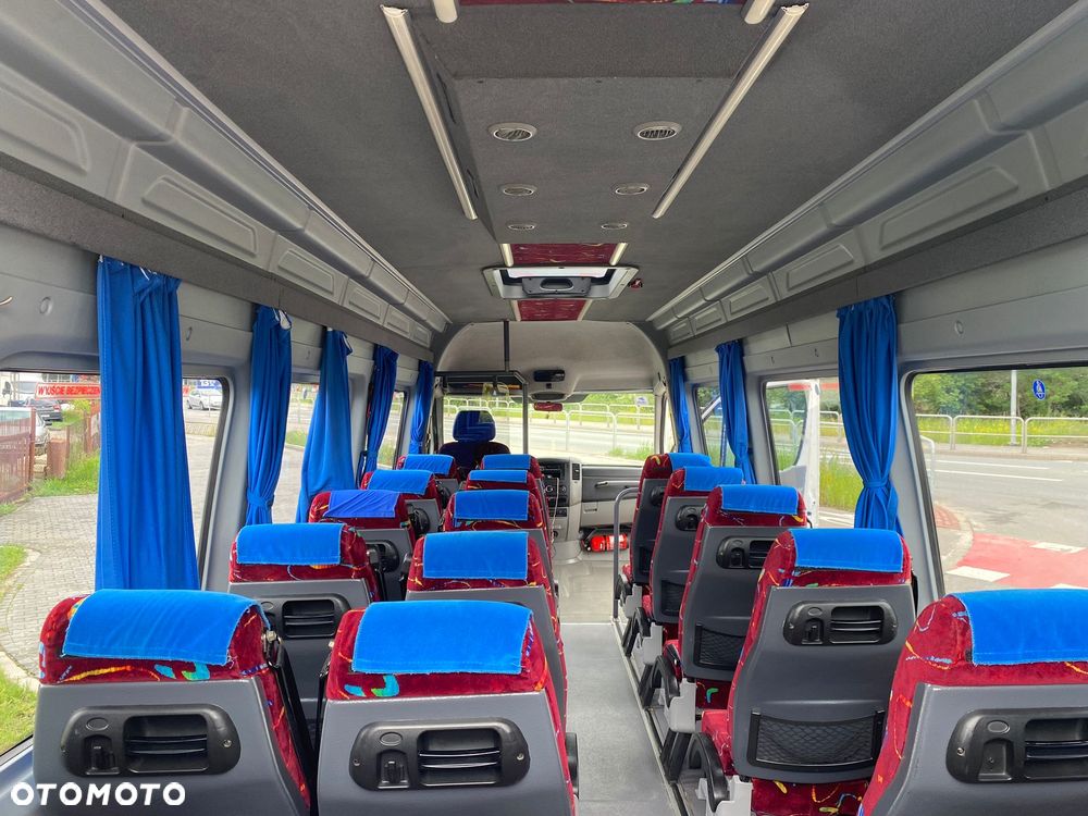 Volkswagen Crafter - 10