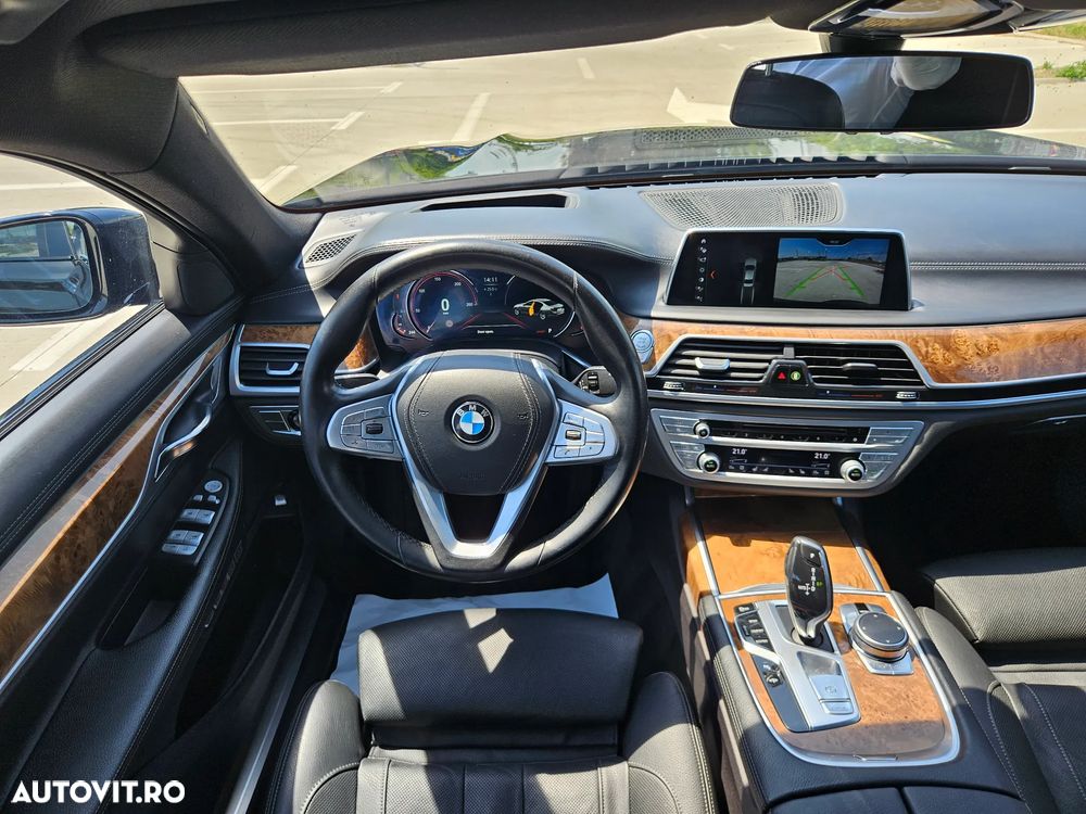 BMW Seria 7 740Li xDrive - 11